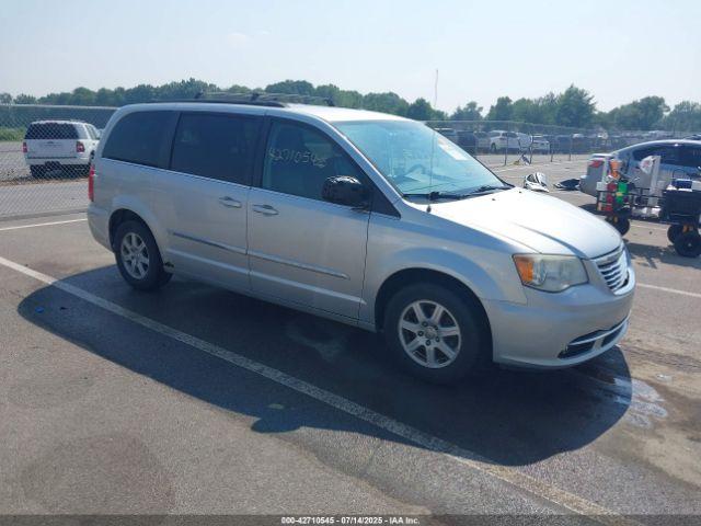  Salvage Chrysler Town & Country