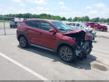  Salvage Hyundai TUCSON