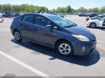  Salvage Toyota Prius