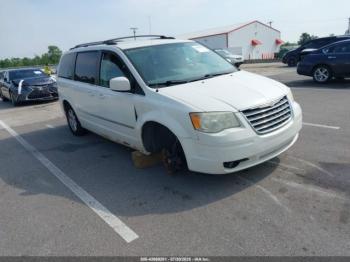  Salvage Chrysler Town & Country