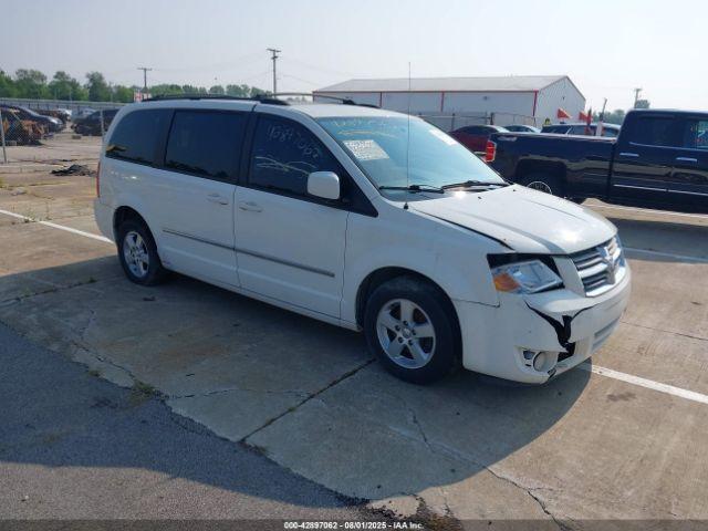  Salvage Dodge Grand Caravan