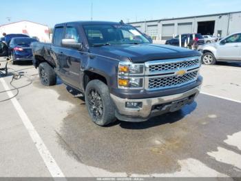  Salvage Chevrolet Silverado 1500