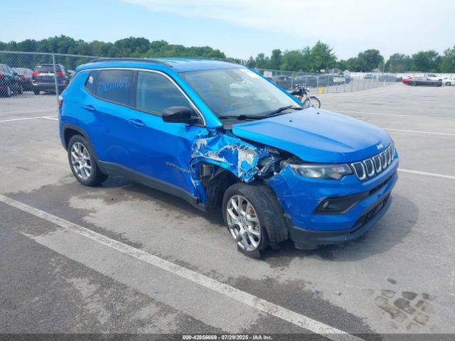 Salvage Jeep Compass
