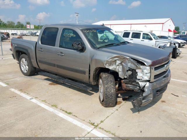  Salvage Chevrolet Silverado 1500