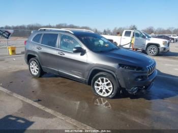  Salvage Jeep Cherokee