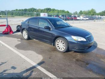  Salvage Chrysler 200