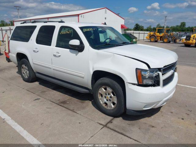  Salvage Chevrolet Suburban 1500