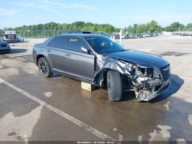  Salvage Chrysler 300