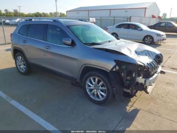  Salvage Jeep Cherokee