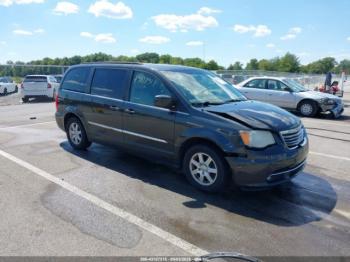  Salvage Chrysler Town & Country