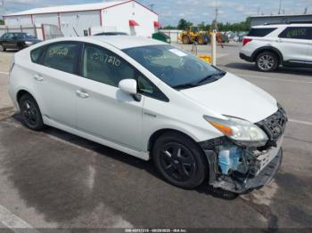  Salvage Toyota Prius