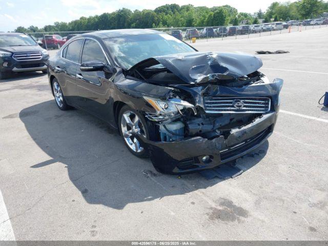  Salvage Nissan Maxima
