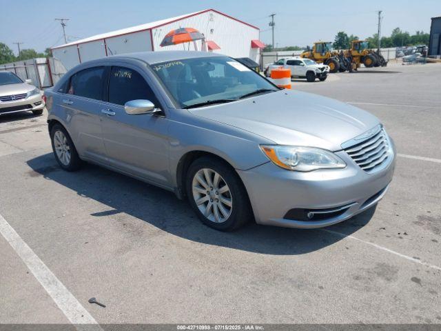  Salvage Chrysler 200