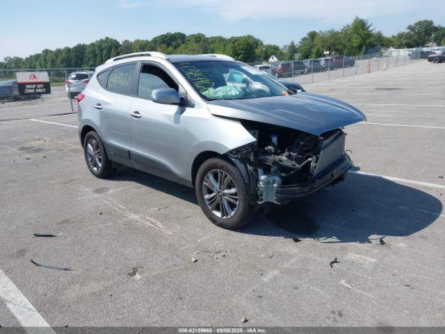  Salvage Hyundai TUCSON