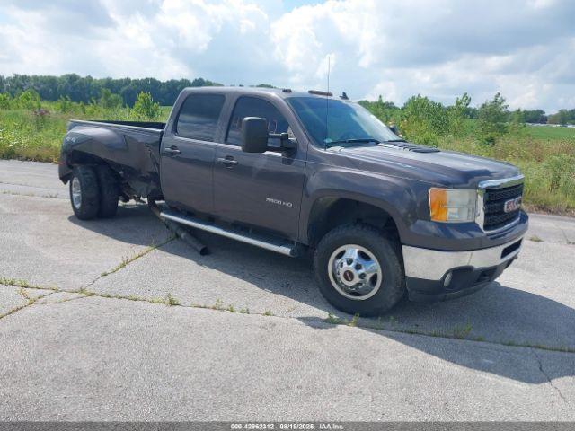  Salvage General Motors Sierra 3500HD