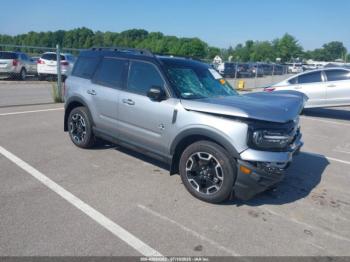  Salvage Ford Bronco
