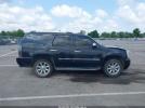 GMC Yukon Denali Image 8