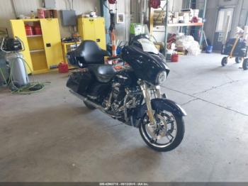  Salvage Harley-Davidson Flhx