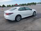 Toyota Camry Le Image 5