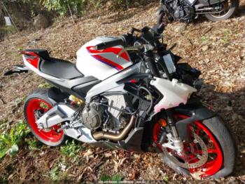  Salvage Aprilia Tuono