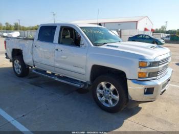  Salvage Chevrolet Silverado 2500