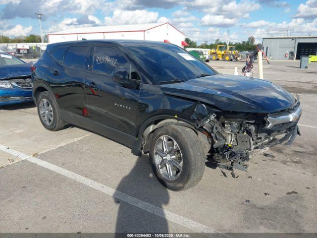  Salvage Chevrolet Blazer