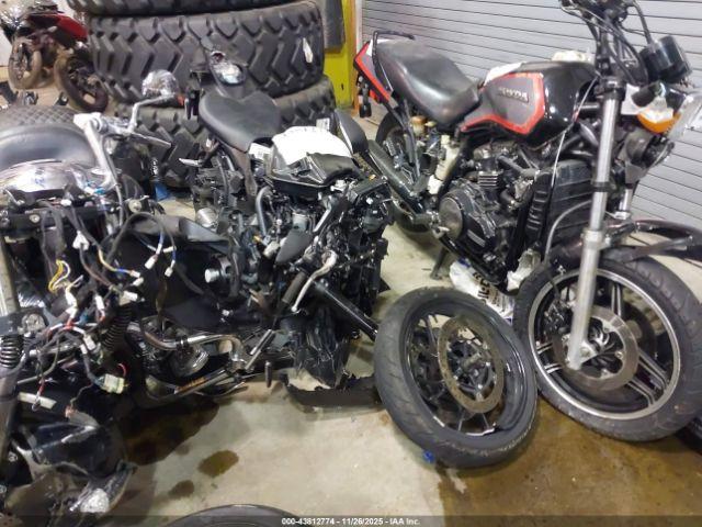  Salvage Yamaha Yzfr7
