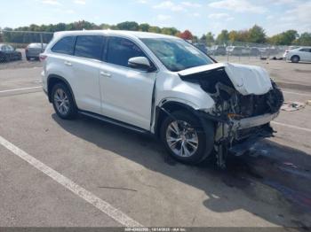 Salvage Toyota Highlander