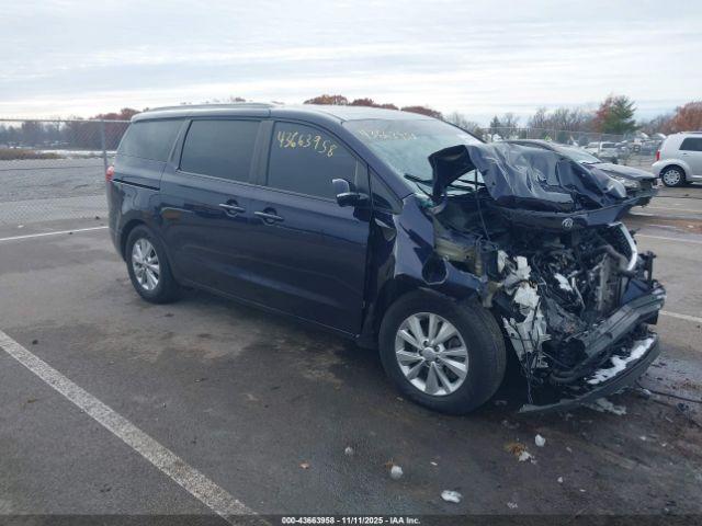  Salvage Kia Sedona