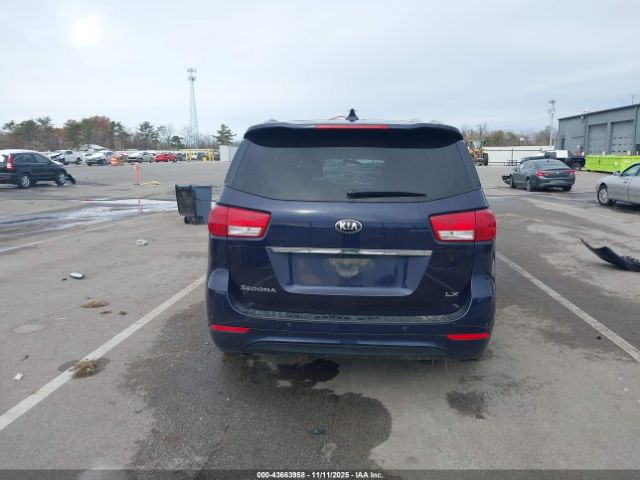 Kia Sedona Lx Image 9