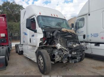  Salvage Freightliner New Cascadia 126