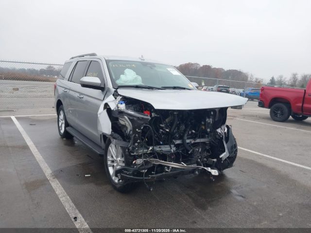 Ford Expedition Xlt Image 9