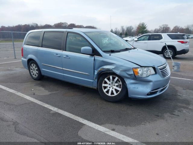 Chrysler Town & Country Touring Image 1