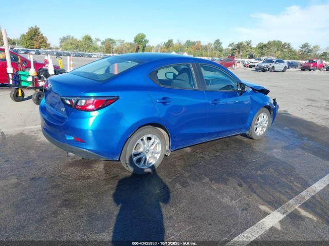 Toyota Yaris Image 3