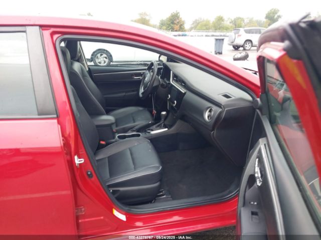 Toyota Corolla Xle Image 16