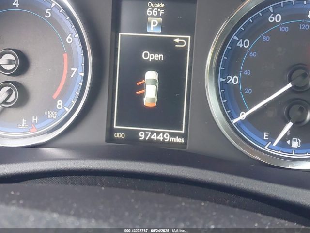 Toyota Corolla Xle Image 12