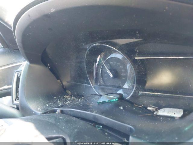 Ford Explorer Xlt Image 6