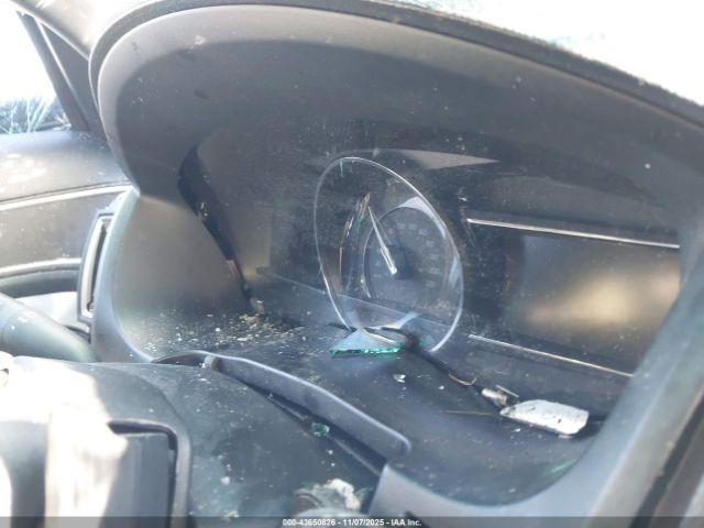 Ford Explorer Xlt Image 14