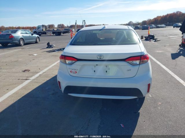 Toyota Corolla Le Image 17