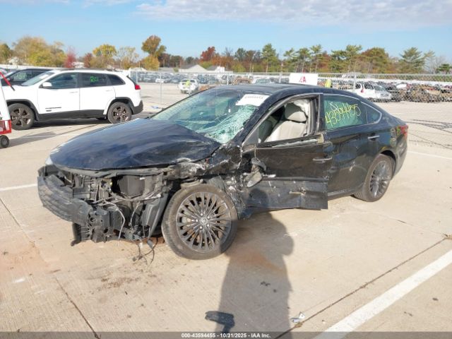 Toyota Avalon Touring Image 4