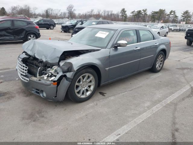 Chrysler 300c Image 9