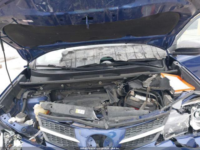 Toyota RAV4 Le Image 8