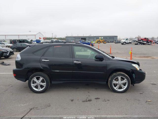 Lexus RX Image 11