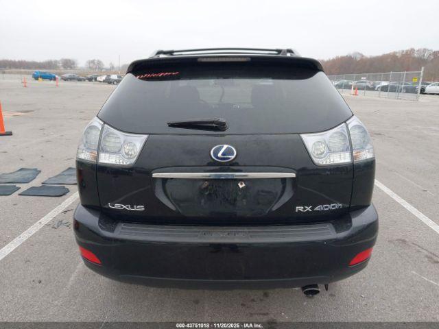 Lexus RX Image 14