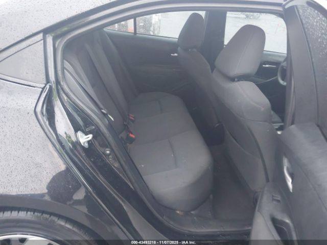 Toyota Corolla Le Image 13