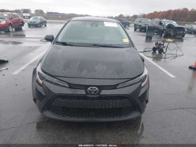 Toyota Corolla Le Image 14