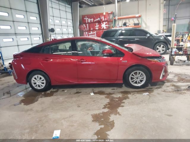 Toyota Prius Prime Advanced Image 16