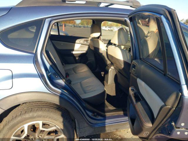 Subaru Crosstrek 2.0i Limited Image 10