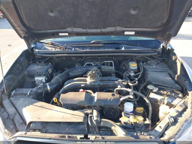 Subaru Crosstrek 2.0i Limited Image 3