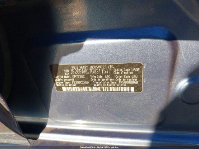 Subaru Crosstrek 2.0i Limited Image 16